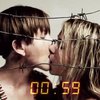Голые дети шокировали поцелуем в клипе к 9 мая в России (видео)