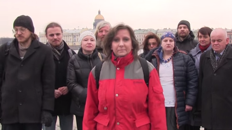 Жители Петербурга попросили прощения у Украины