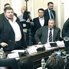 Мосийчук бросил бутылку в Березу на заседании комитета (видео)