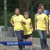 Украинцы за месяц добежали до Брюсселя (видео)