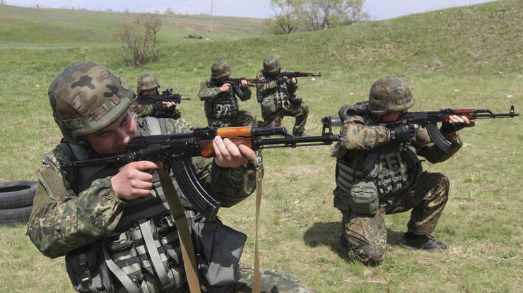 Верховная рада намерена разрешить иностранцам контрактную службу в вооруженных силах Украины