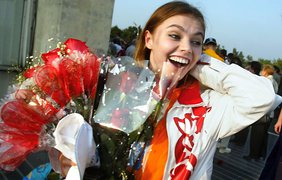 Алине Кабаевой исполнилось 32. Фото km.ru