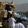В аэропорту Афганистана смертник взорвал конвой НАТО (видео)