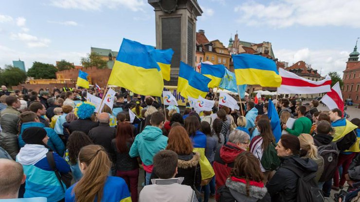 Поляки поддержали украинцев и татар