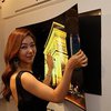 В Корее изготовили телевизор толщиной менее миллиметра