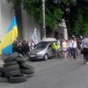 Улицу Грушевского в Киеве перекрыли протестующие с шинами (фото)