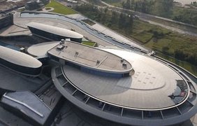Здание в форме космического корабля Энтерпрайз