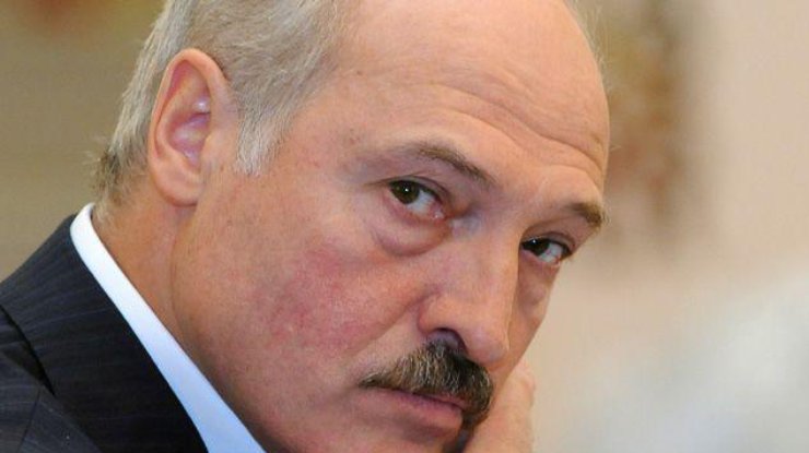 Из-за смерти матери, Лукашенко отложил свой визит в Пакистан.