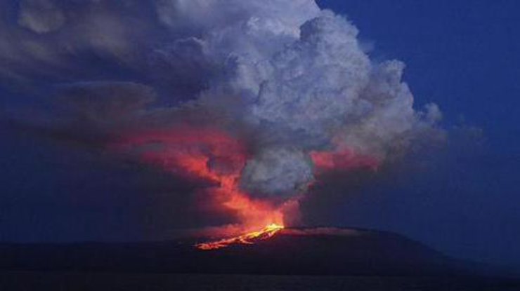 Извержение вулкана Вольф