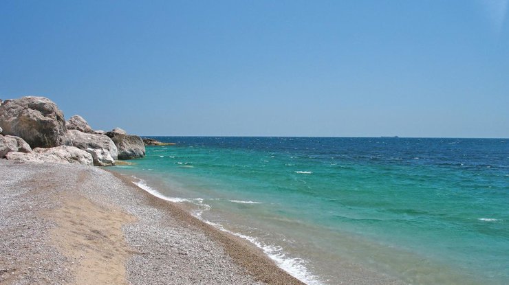 Каждый десятый пляж Крыма закроют для несанкционированного посещения.