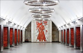 Советскую символику намерены убрать из киевского метрополитена, но сохранить в музее. фото - Олег Тоцкий