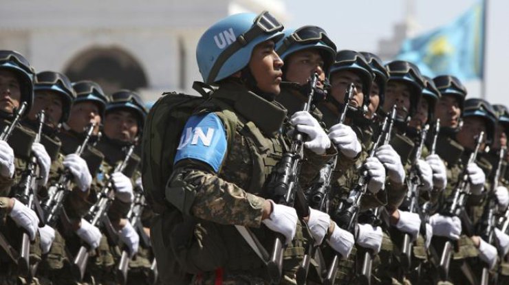 Порошенко в разговоре с генсеком ООН поднял вопрос о миротворцах