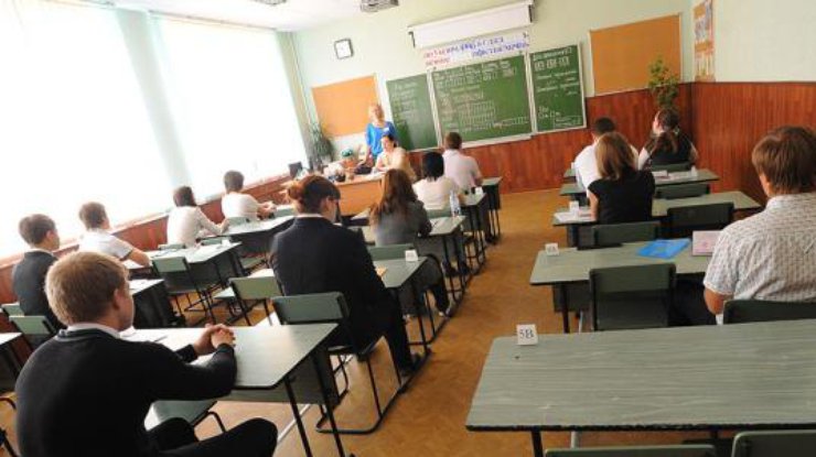 На итоговый диктант учительница выбрала пропагандистский текст "Люблю Россию". Фото ntv.ru