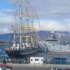 Парусник из России протаранил военные корабли Исландии (видео)