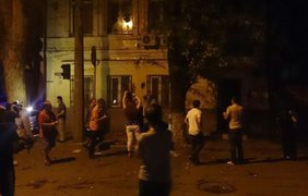 Генконсульство Украины в Ростове подверглось атаке хулиганов