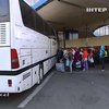 Переселенцы возмущены запретом проезда на Донбасс автобусов
