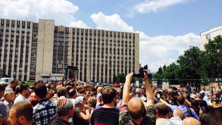 Прошлый подобный митинг прошел в Донецке 15 июня. Источник: Andrey Borodulin ‏