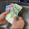 Украинцам изменили суточный лимит на снятие денег
