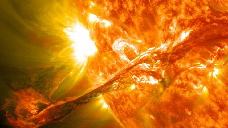 Солнечные вспышки приводят к магнитным бурям на Земле.