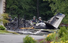 При падении самолета погибли три человека
