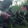 Марьинка во время атаки: россияне спасают боевиков (видео)