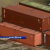 У Британії спіймали нелегалів у контейнерах