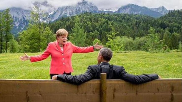 Меркель и Обама на саммите. Фото twitter @MortenKock