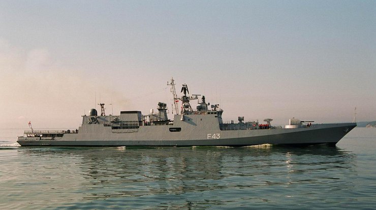 Сторожевые корабли проекта 11356. Фото army.lv