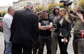 Депутата Игоря Шурму облили свиной кровью во Львове