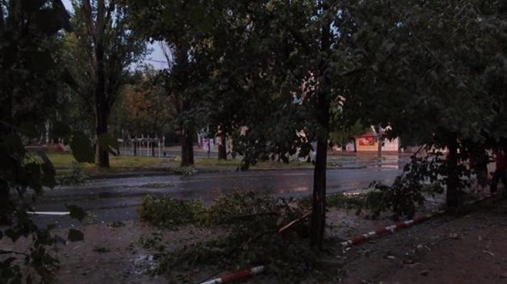 Около 21:00 в Донецке начался мощный обстрел. Фото facebook.com/ramil.zamdykhanov