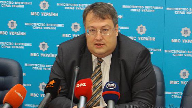Геращенко переговорил со стрелками.