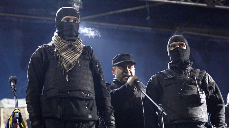 В Мукачево двое членов "Правого сектора" убиты, 4 ранены.