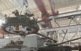 Отремонтированные танки Т-80