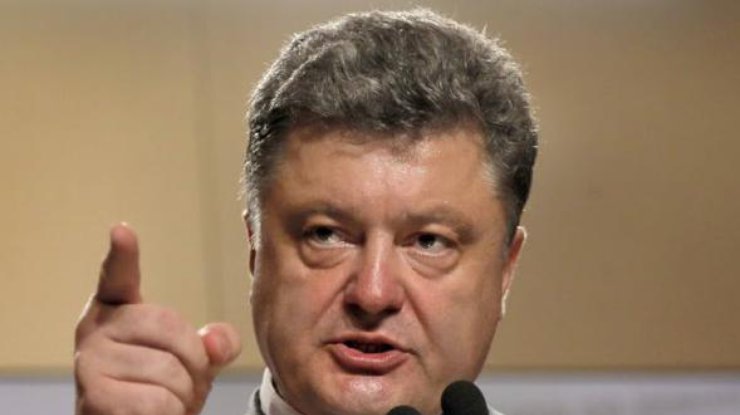 Президент Петр Порошенко заявил, что следствие располагает доказательствами, что события в Мукачево и террористические акты во Львове связаны.
