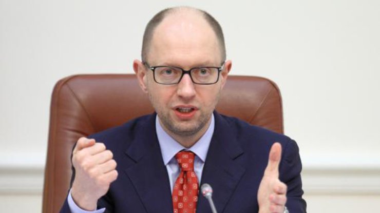 Судейская система остается основной проблемой с коррупцией - Яценюк