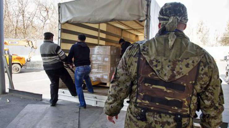 В Луганске жителей заставят работать за гуманитарку