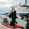 Патриарх Кирилл засветил перед паломниками личную яхту (фото)