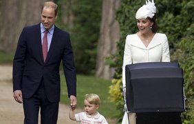 Герцог и герцогиня Кембриджские вместе с детьми