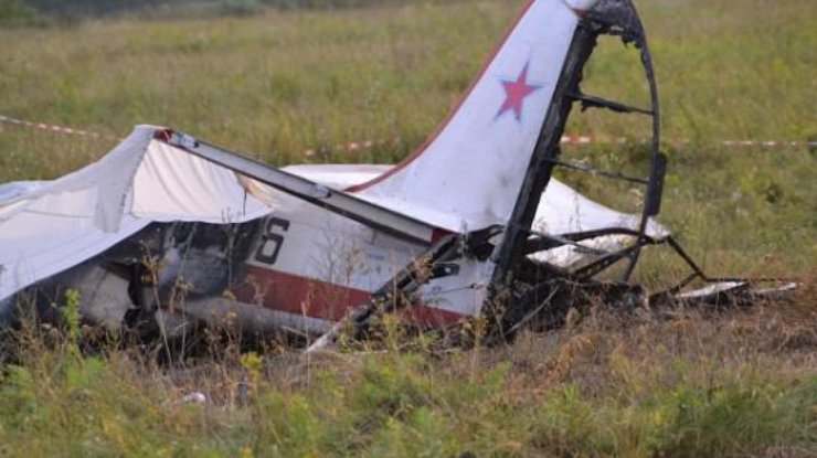 Самолет упал на огород у частного дома. Фото из архива