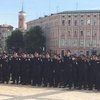 Киев патрулирует полицейский-великан (фото)