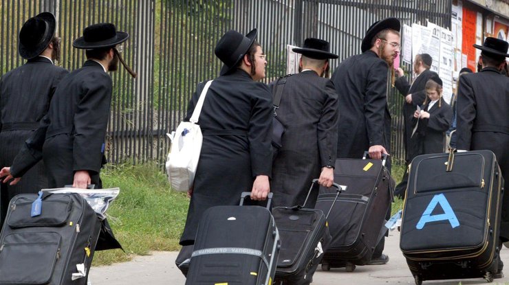 Евреи бегут из России. Фото: isra-news.net
