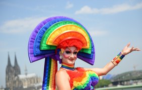 В Кельне прошел масштабный гей-парад