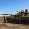 Танки и БТРы боевиков приближаются к Донецку