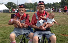 В Огайо в сороковой раз прошёл ежегодный День близнецов