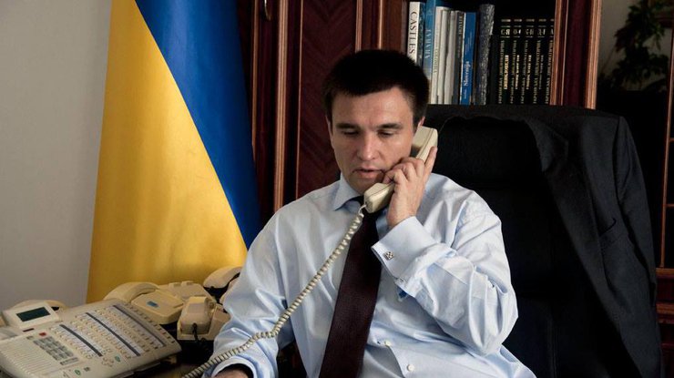 Павел Климкин позвонил Сергею Лаврову. Фото facebook.com/UkraineMFA