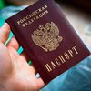 Кремль отказывается выдавать паспорта России на Донбассе