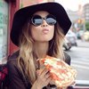 Пицца и булки провоцируют развитие депрессии