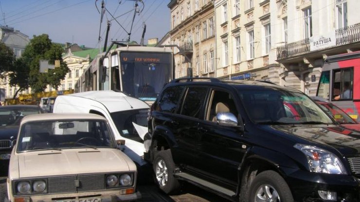 Авария во Львове. Фото vgolos