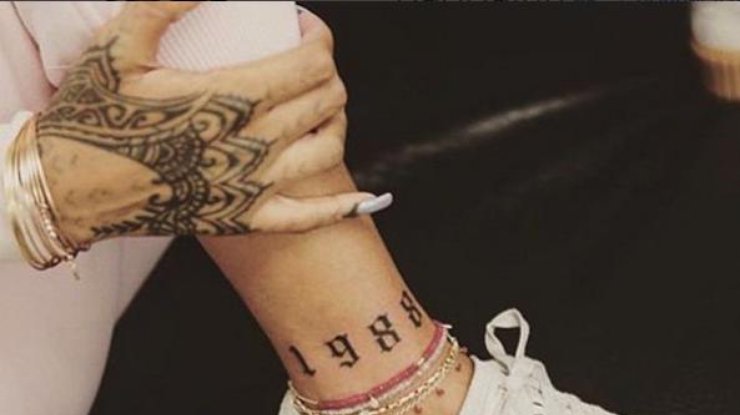 Новая татуировка барбадосской дивы Рианы. Instagram/badgalriri