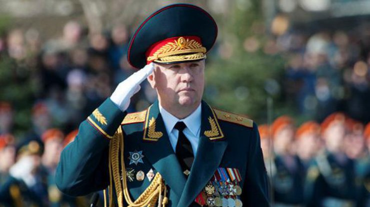 Владимир Чиркин принимал парад в Москве.